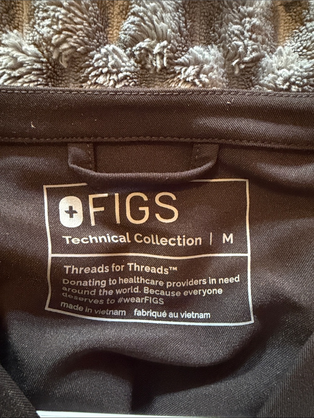 Figs Women's Black scrub bottoms & V-Neck Top Set - Picture 2 of 3